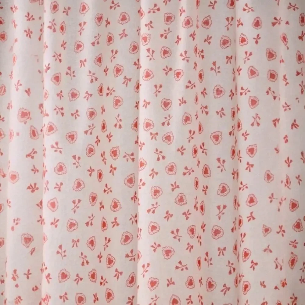 URBAN OUTFITTERS Home Sweetheart Ditsy Hearts Patterned Shower Curtain New!